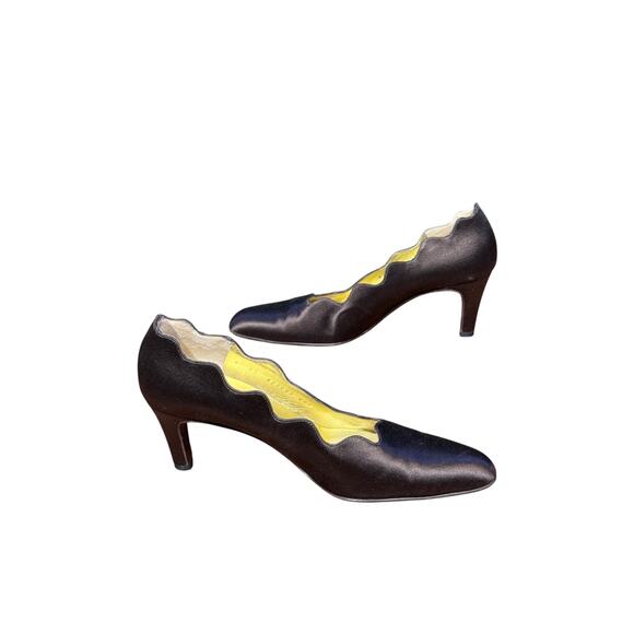 Bruno Magli vintage heels size 6.5 B - Picture 2 of 8